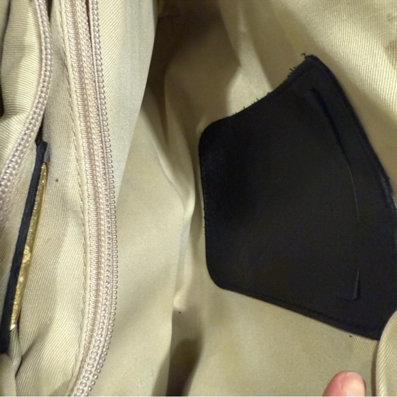 Black Quilted Chain Shoulder Bag, It literally used it 2 times . - Picture 5 of 11